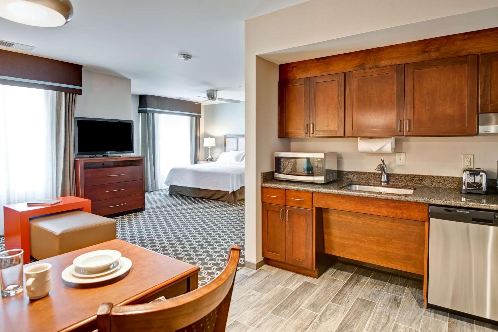 Homewood Suites By Hilton Грийли Екстериор снимка