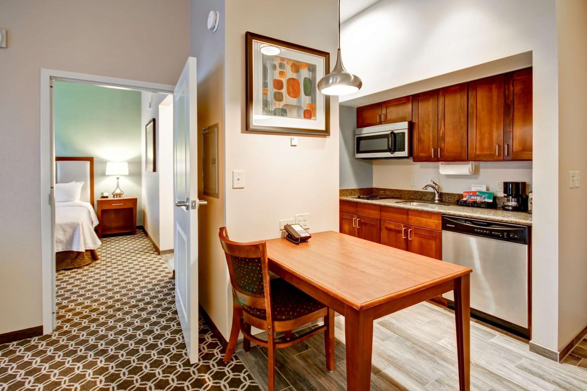 Homewood Suites By Hilton Грийли Екстериор снимка