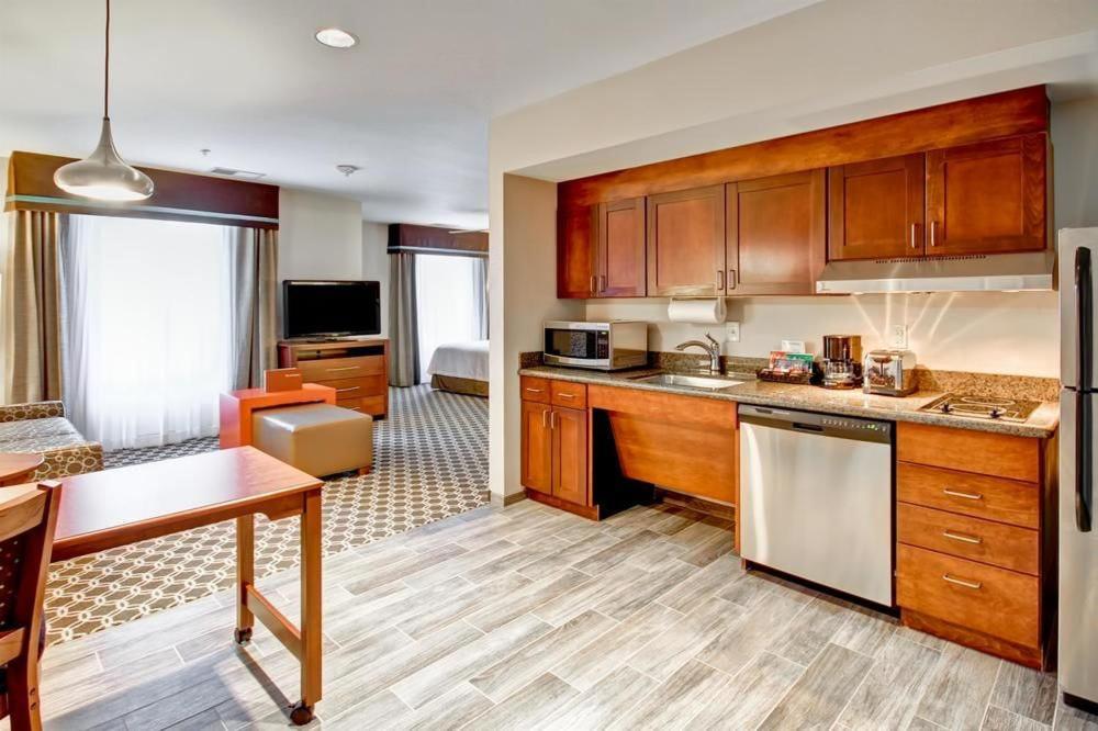 Homewood Suites By Hilton Грийли Екстериор снимка
